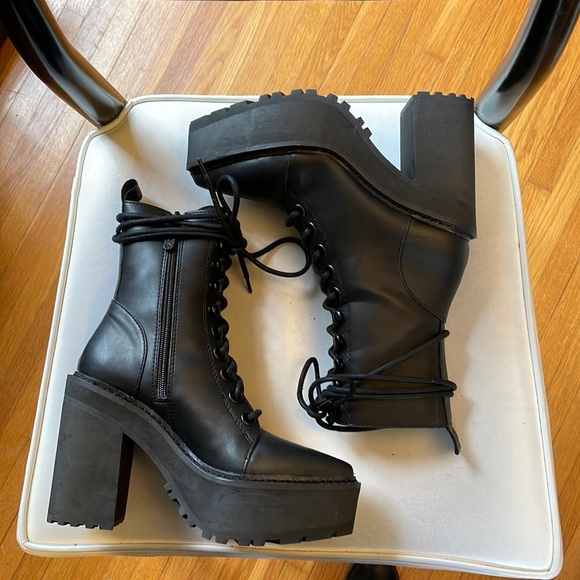killstar salem city boots